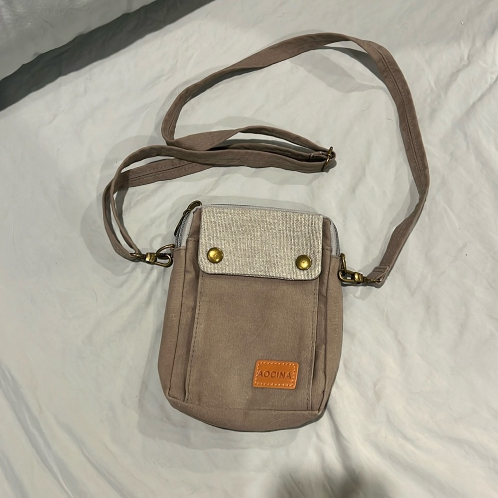 Aocina Crossbody Travel Purse